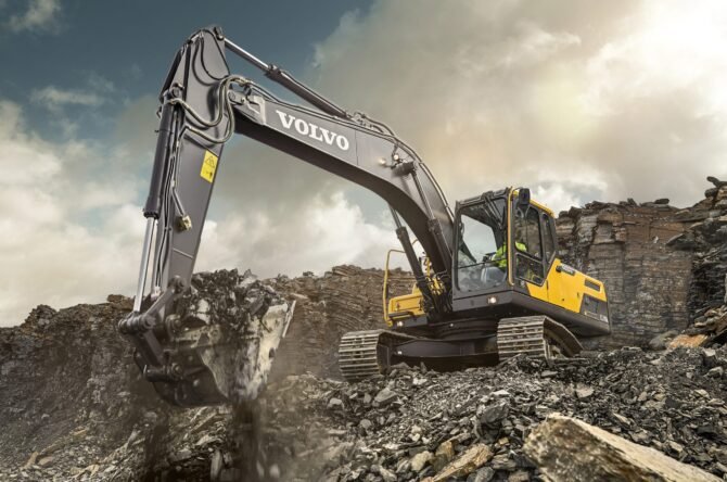 873727-2015-20-EC210D-L-Volvo-Technics-Excavator